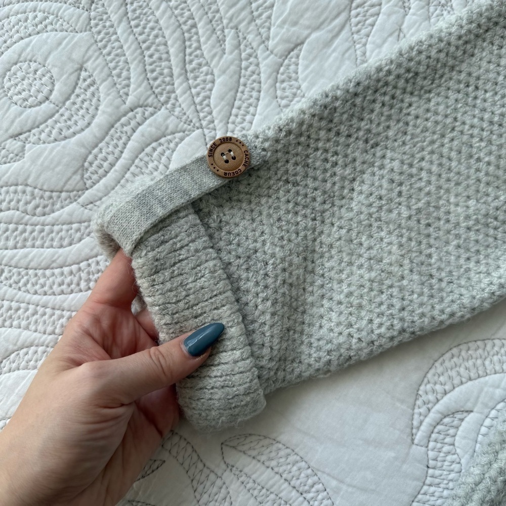 Cache Coeur - Abelha Knitted Maternity Cardigan - Pearl Gray - Picture 10 of 14